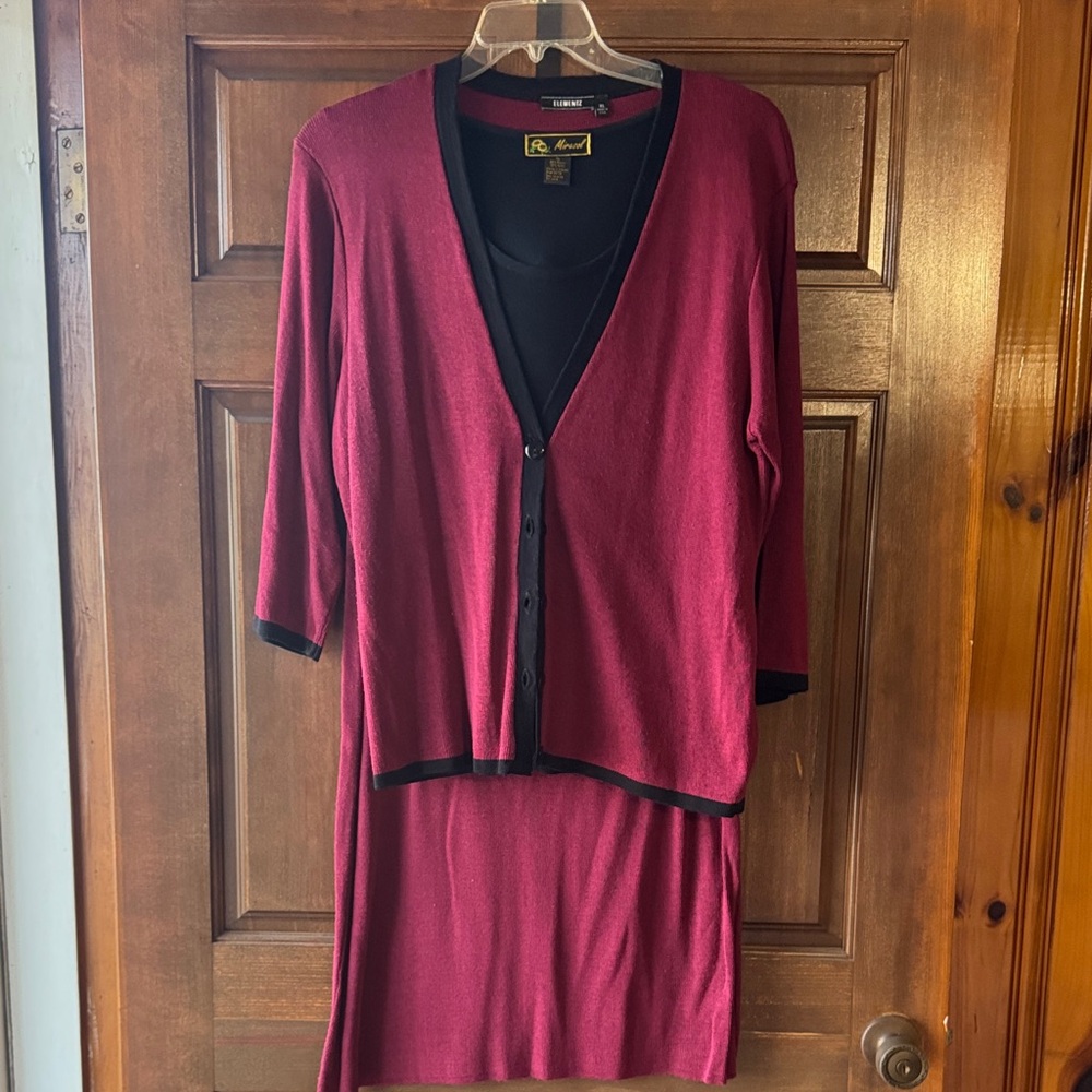Mirasol Black and Red Knitwear